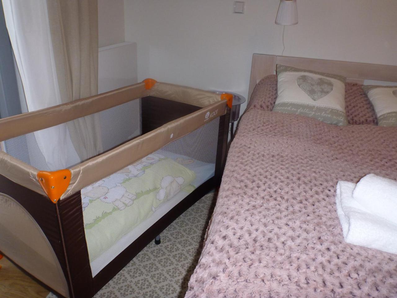 Apartman Jestrab 5 잔스케라즈네 외부 사진
