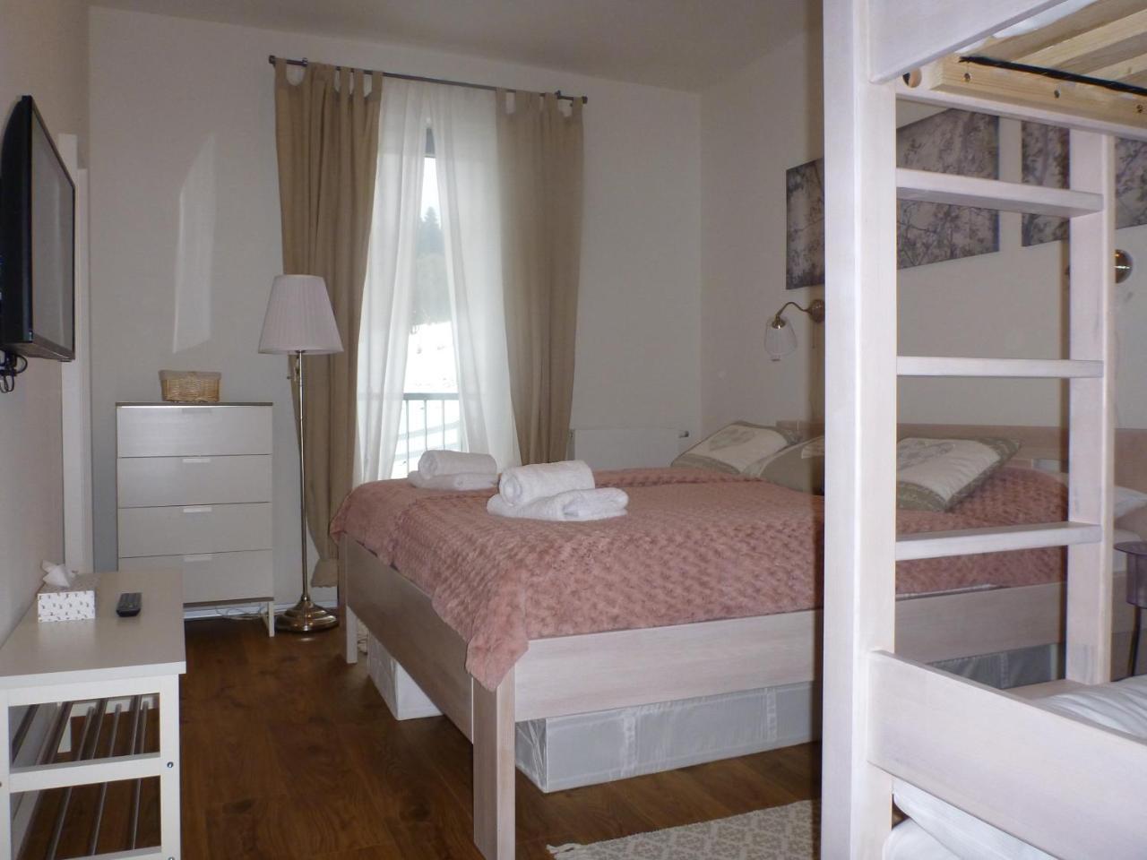 Apartman Jestrab 5 잔스케라즈네 외부 사진