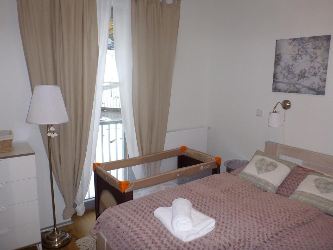 Apartman Jestrab 5 잔스케라즈네 외부 사진